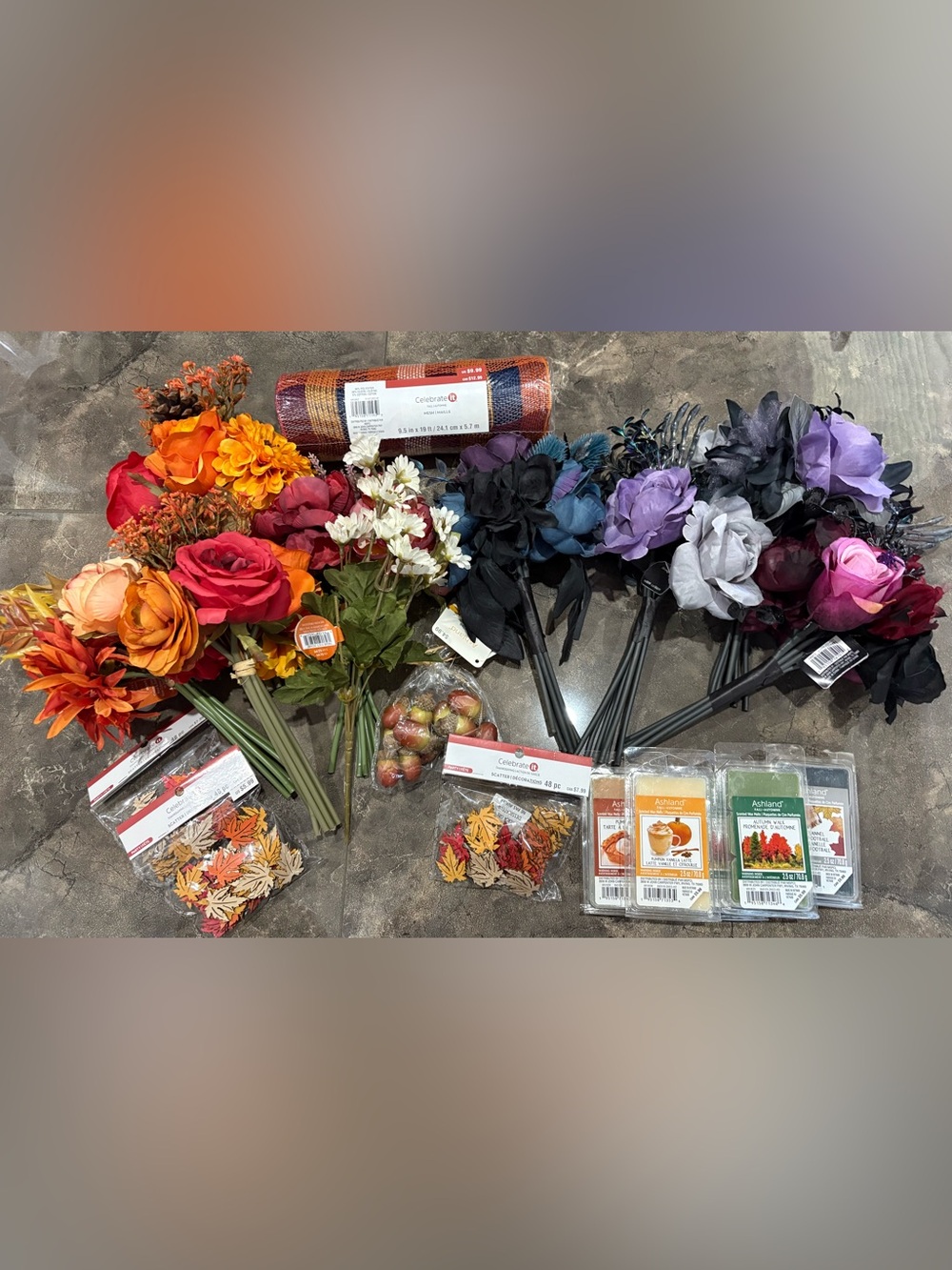 Autumn / Fall Decor - Flowers, candle melts, scatter decorations
